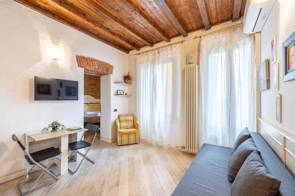 Colonne'S Nest - Cozy And Silent With Ac Apartment Milano Ngoại thất bức ảnh